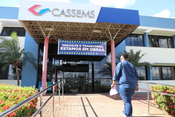 Em visita a Cassems Robert destaca importância da implantação do convênio em Maracaju